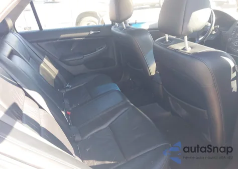 2005 Honda Accord 2.4 Ex z USA, uszkodzony, nr VIN 1HGCM56835A090324